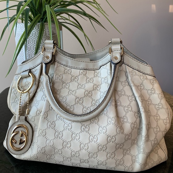 Gucci Handbags - Gucci Sukey Tote Off-White Guccissima Leather
